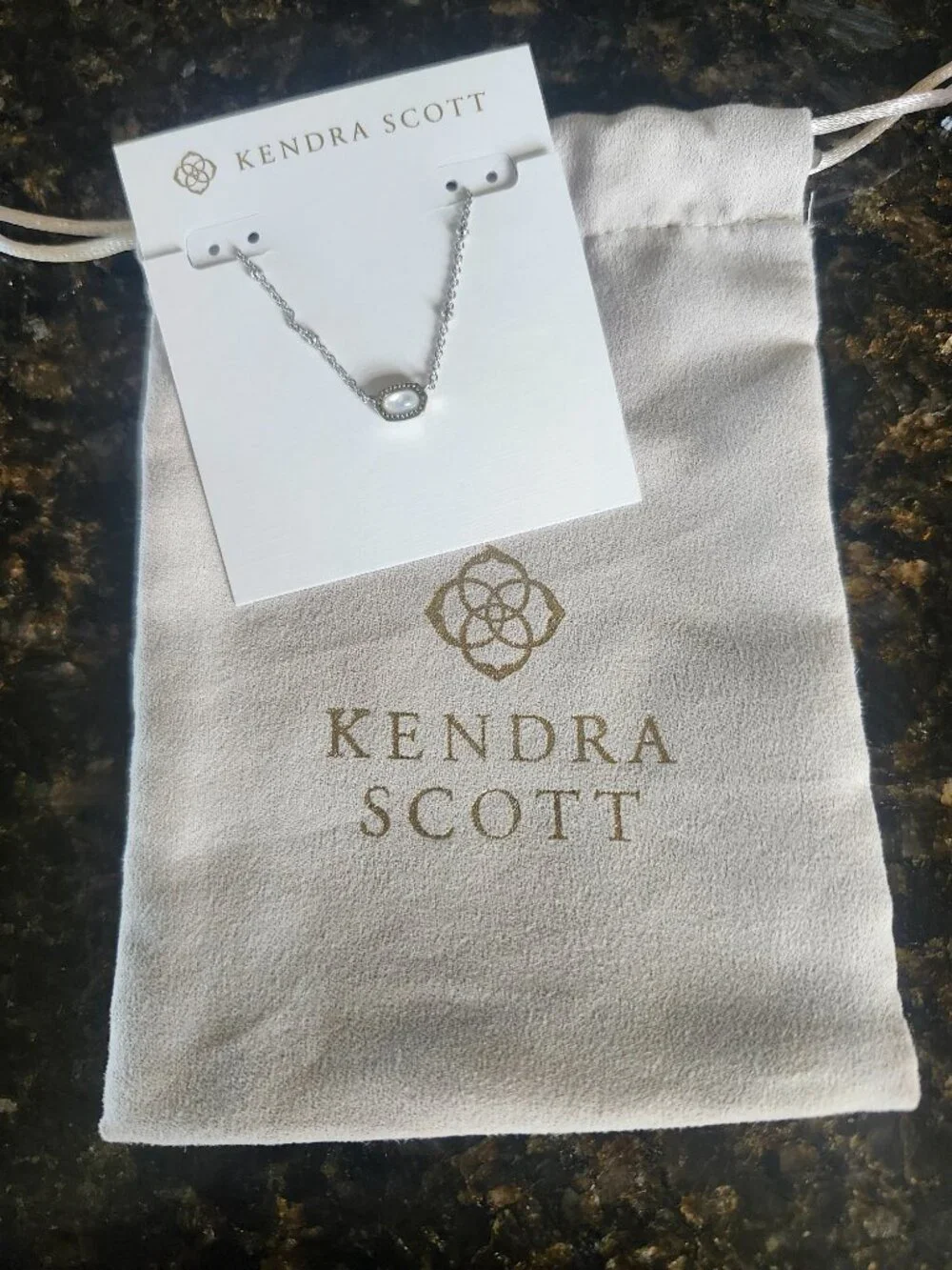 NWT Kendra Scott Mini Elise Satellite Short Pendant Necklace - Silver Tone